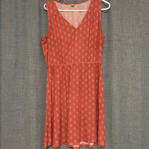 Sleeveless dress